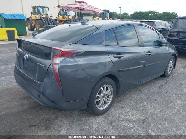 Toyota Prius Four 2017 JTDKARFU6H3032773 Image 4