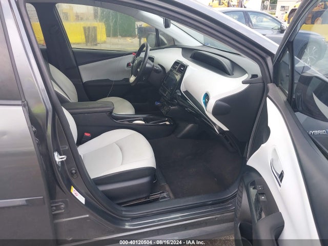 Toyota Prius Four 2017 JTDKARFU6H3032773 Image 5
