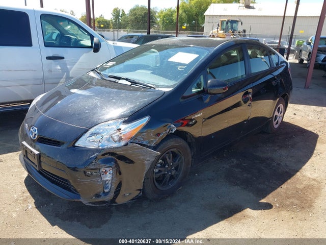 Toyota Prius Two 2015 JTDKN3DU0F0469008 Image 2