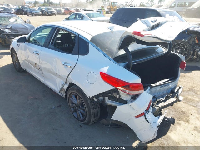 KIA Optima Lx 2020 5XXGT4L35LG409875 Image 3