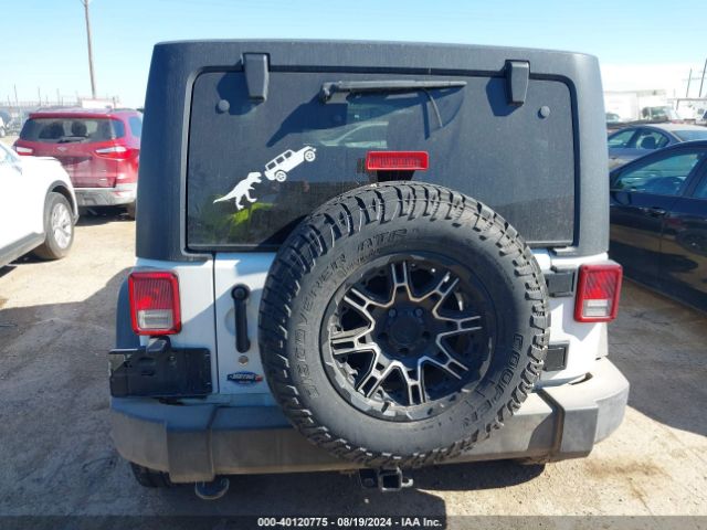 1C4HJWDG0HL606712 Jeep Wrangler Unlimited Sport 4x4