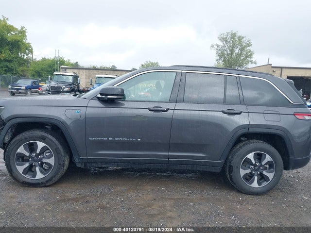 Jeep Grand Cherokee 4xe 2024 1C4RJYB62RC117935 Image 15