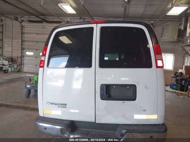 1GBWGFFG6G1255693 Chevrolet Express 2500 Lt