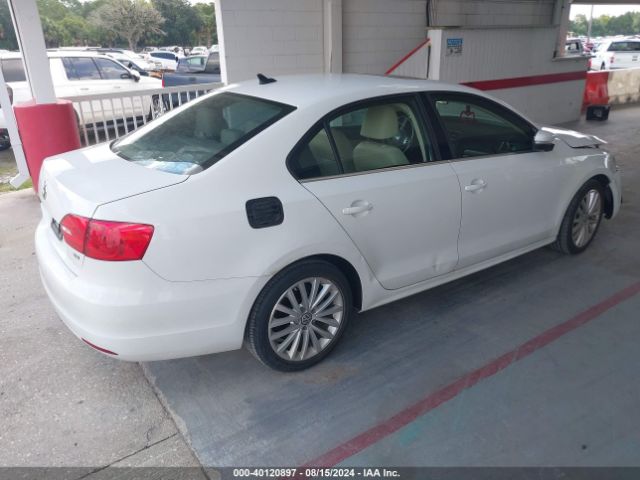 3VWLL7AJ4EM334649 Volkswagen Jetta 2.0l Tdi