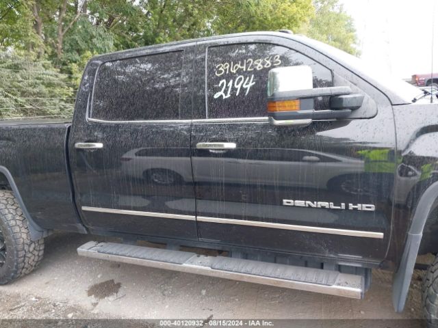 1GT12UEY5HF233031 GMC Sierra 2500hd Denali