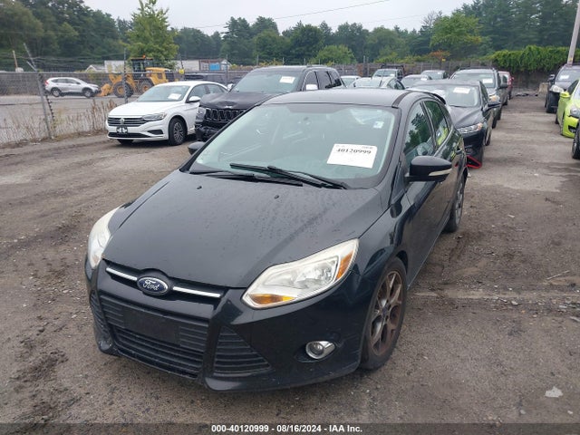1FADP3K25EL181816 Ford FOCUS SE