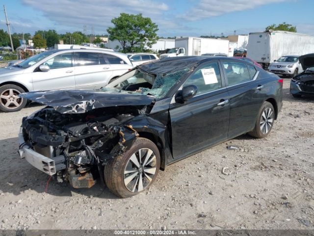 1N4BL4DW9NN372815 Nissan Altima Sv Intelligent Awd