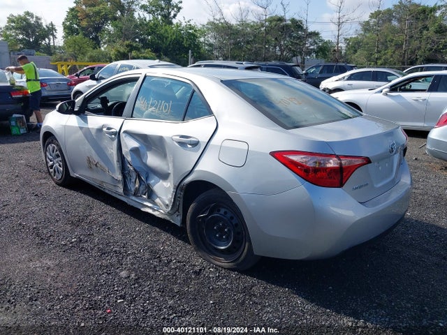 Toyota COROLLA LE 2019 2T1BURHEXKC223446 Image 3