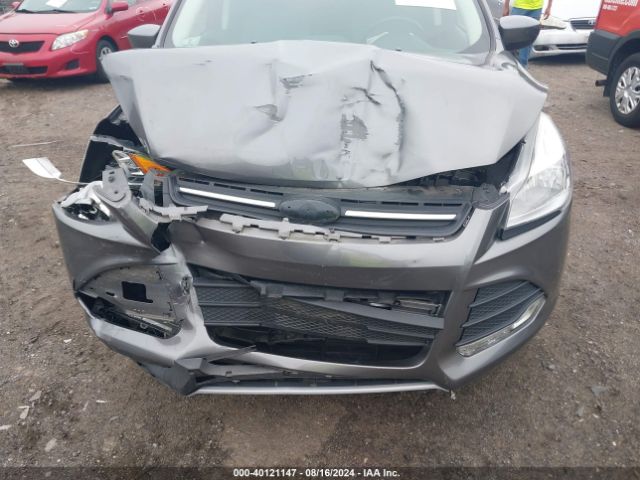 1FMCU9GX6EUE31589 Ford ESCAPE SE