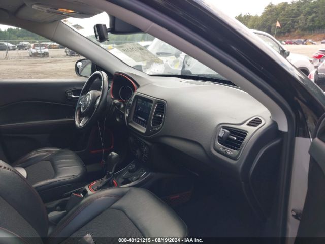 3C4NJDDB6JT451055 Jeep Compass Trailhawk 4x4