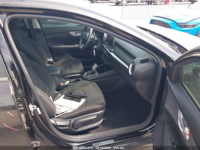 3KPF24AD6NE501048 KIA FORTE FE