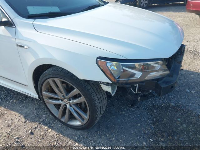1VWDT7A39HC006753 Volkswagen Passat 1.8t R-line