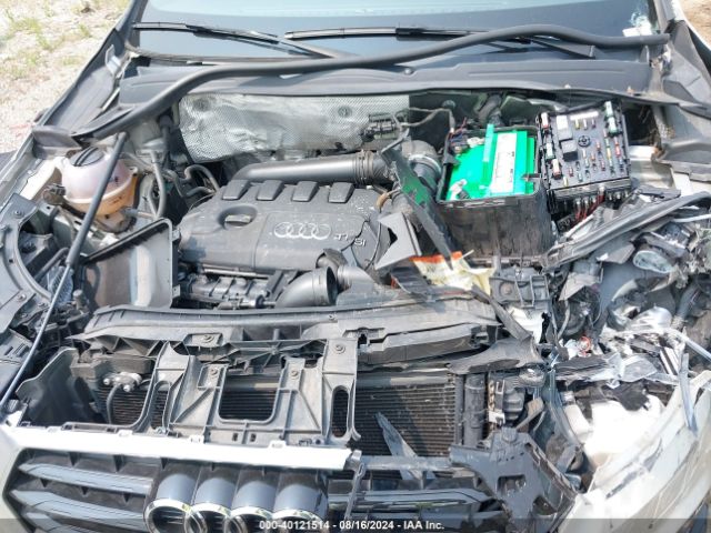 WA1BCCFS6JR001087 Audi Q3 2.0t Premium