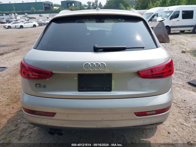 WA1BCCFS6JR001087 Audi Q3 2.0t Premium