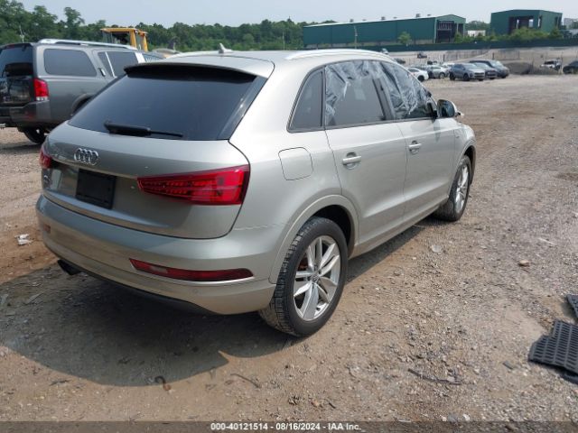 WA1BCCFS6JR001087 Audi Q3 2.0t Premium