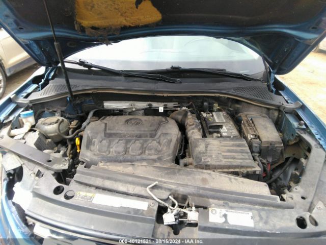 3VV2B7AX1KM083625 Volkswagen Tiguan 2.0t Se/2.0t Sel/2.0t Sel R-line/2.0t Sel R-line Black