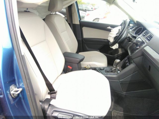 3VV2B7AX1KM083625 Volkswagen Tiguan 2.0t Se/2.0t Sel/2.0t Sel R-line/2.0t Sel R-line Black