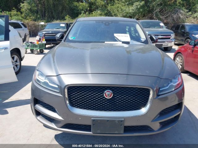 SADCK2BV6HA077493 Jaguar F-pace 35t Prestige