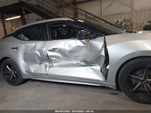1N4AA6AP6GC408307 Nissan Maxima 3.5 Platinum