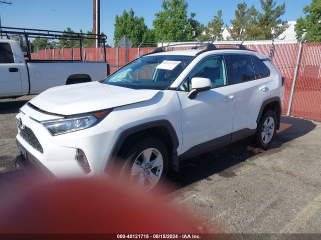 Toyota Rav4 Xle 2021 2T3W1RFV6MW153384 Image 2