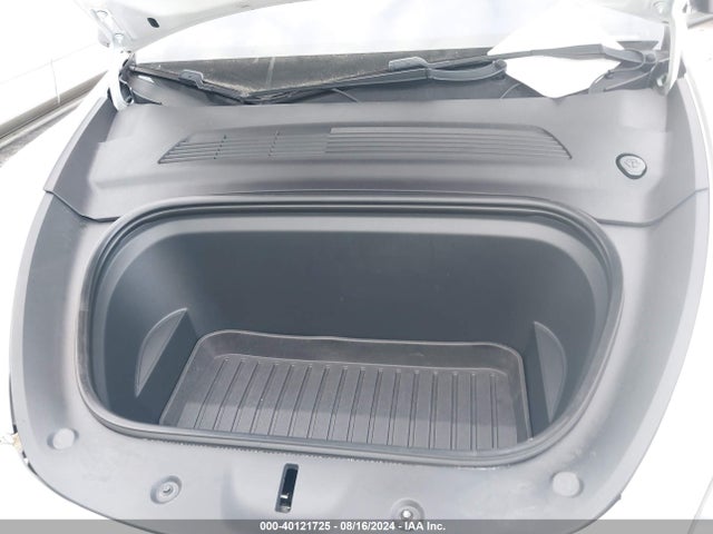 2020 TESLA MODEL Y 5YJYGDEFXLF025559 Photo 9
