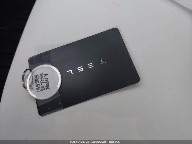 2020 TESLA MODEL Y 5YJYGDEFXLF025559 Photo 10