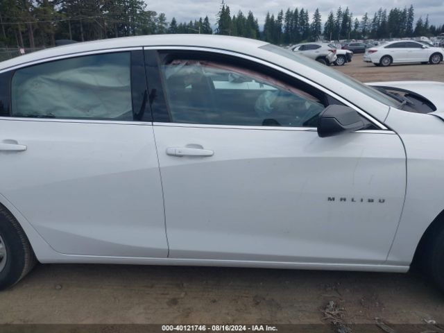 1G1ZB5STXNF191574 Chevrolet Malibu Fwd Ls