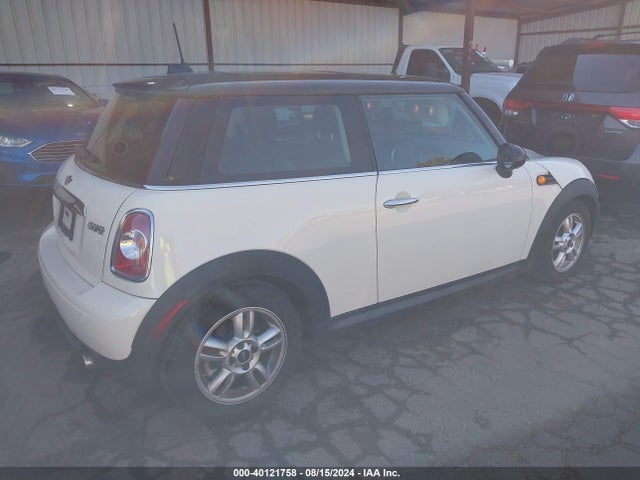 2013 MINI HARDTOP WMWSU3C55DT680775 Photo 3