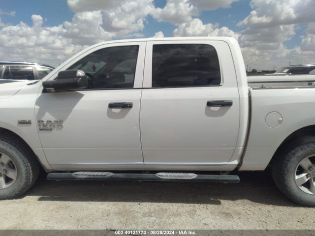 3C6RR7KT9MG569743 RAM 1500 Classic Tradesman  4x4 5'7 Box