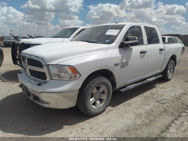 3C6RR7KT9MG569743 RAM 1500 Classic Tradesman  4x4 5'7 Box