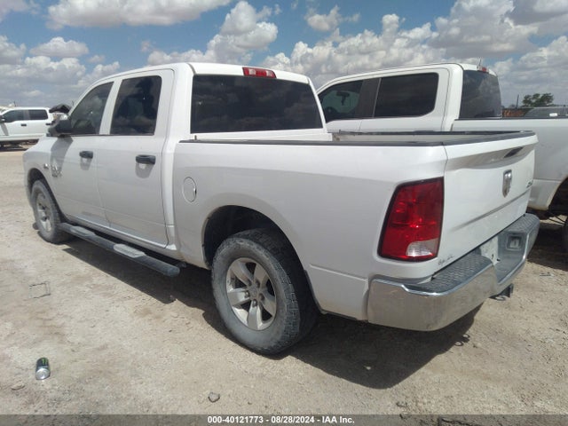 3C6RR7KT9MG569743 RAM 1500 Classic Tradesman  4x4 5'7 Box
