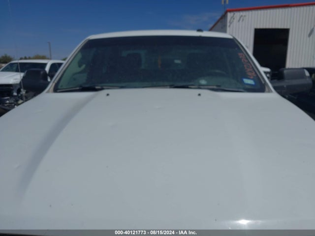 3C6RR7KT9MG569743 RAM 1500 Classic Tradesman  4x4 5'7 Box