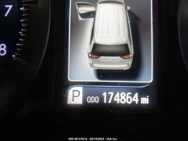 5TDYK3DC1FS653574 Toyota Sienna Xle 8 Passenger