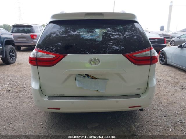 5TDYK3DC1FS653574 Toyota Sienna Xle 8 Passenger