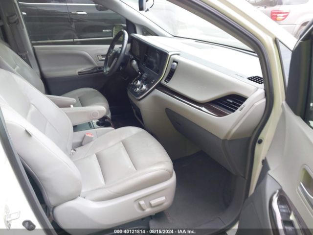 5TDYK3DC1FS653574 Toyota Sienna Xle 8 Passenger