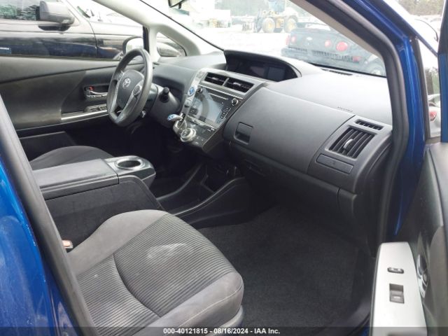 JTDZN3EU3FJ021210 Toyota Prius V Three