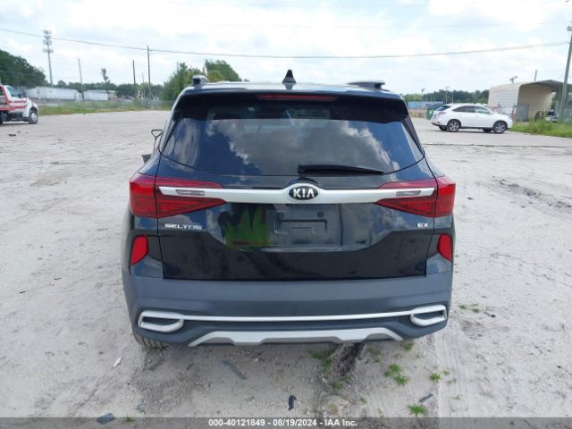 KNDERCAA5M7210241 KIA SELTOS EX