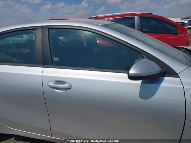 3KPF34AD9KE028268 KIA FORTE S