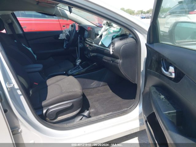 3KPF34AD9KE028268 KIA FORTE S