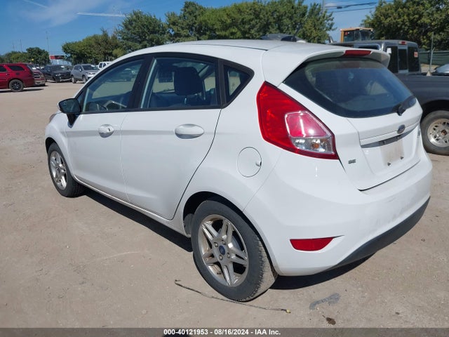 Ford FIESTA SE 2018 3FADP4EJ7JM144025 Image 3