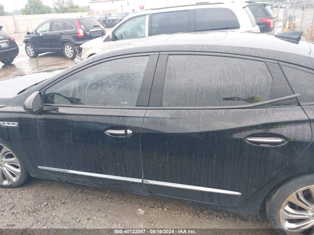 1G4ZR5SS9HU142890 Buick Lacrosse Premium