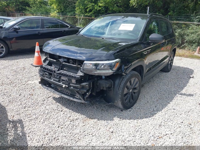 3VVDX7B22NM013357 Volkswagen Taos 1.5t S