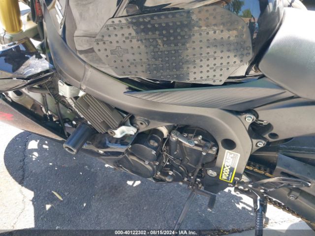 2019 SUZUKI GSX-R750 JS1GR7MAXK7100577 Photo 8