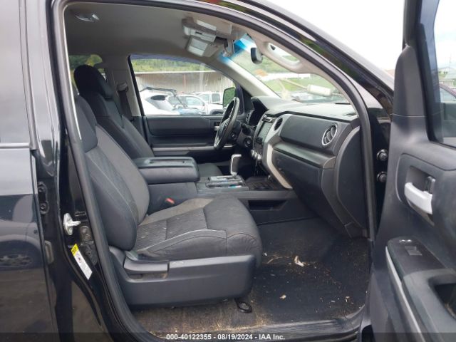 5TFUY5F14EX323599 Toyota Tundra Sr5 5.7l V8