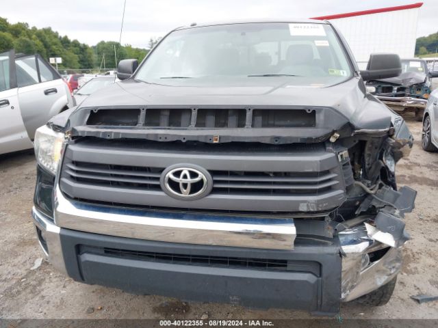 5TFUY5F14EX323599 Toyota Tundra Sr5 5.7l V8