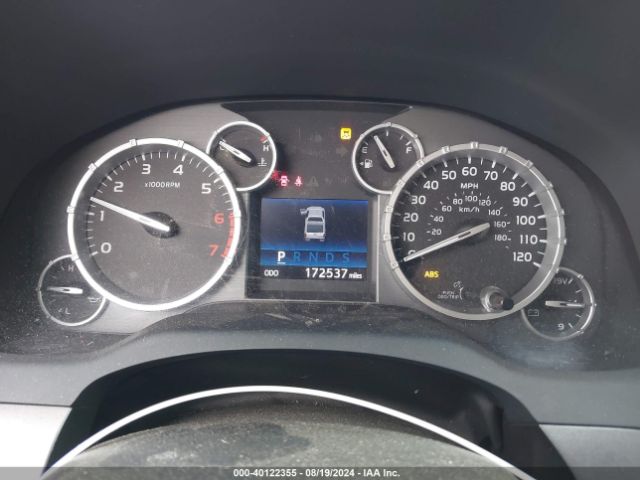 5TFUY5F14EX323599 Toyota Tundra Sr5 5.7l V8