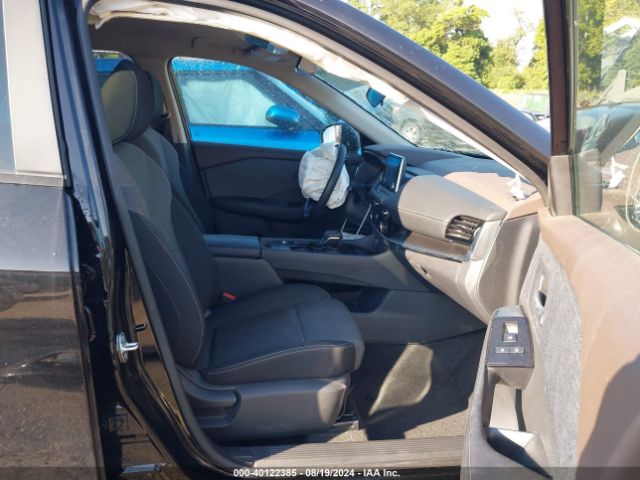 5N1BT3BA7NC730254 Nissan Rogue Sv Fwd