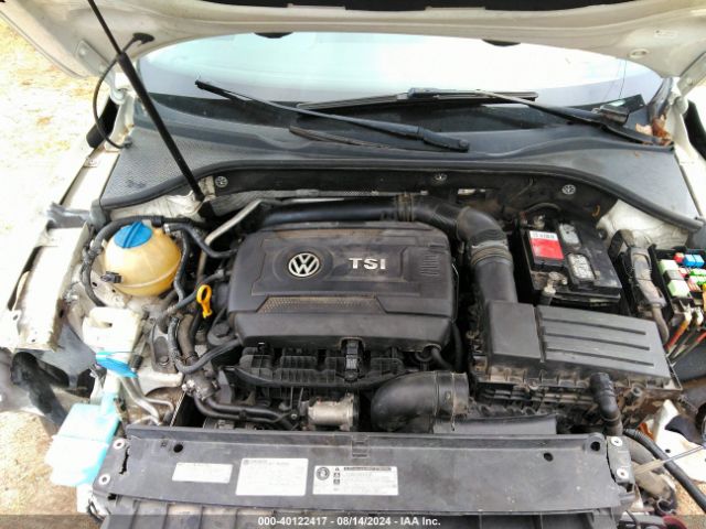 1VWAT7A34FC023069 Volkswagen Passat 1.8t Wolfsburg Edition