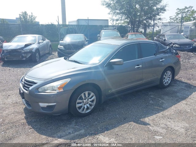Nissan Altima 2.5 S 2015 1N4AL3AP8FN377458 Image 2