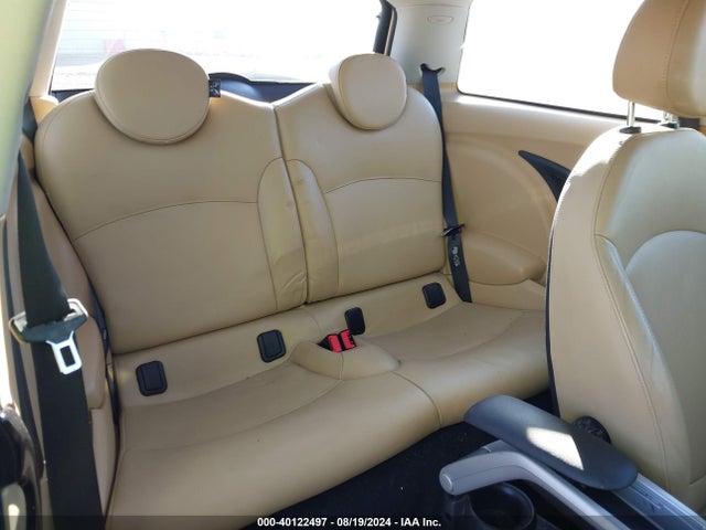 2010 MINI COOPER WMWMF3C50ATZ65706 Photo 7